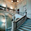 Royal Palace Hotel