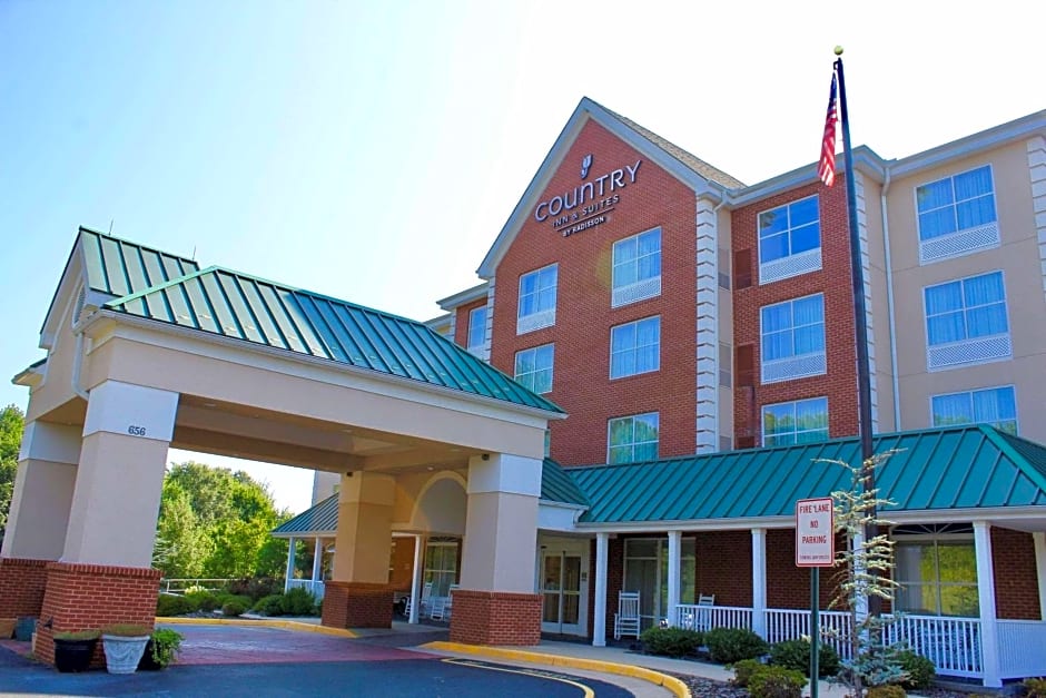 Country Inn & Suites by Radisson, Fredericksburg, VA