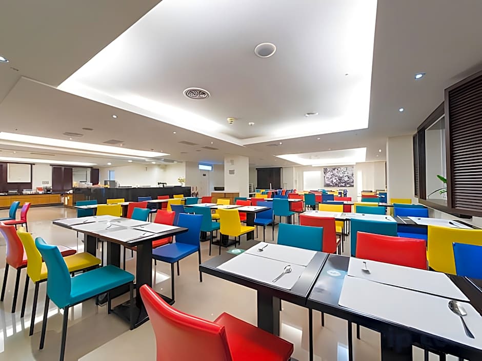 Guide Education Culture Hotel Kaohsiung Museum of Fine Arts