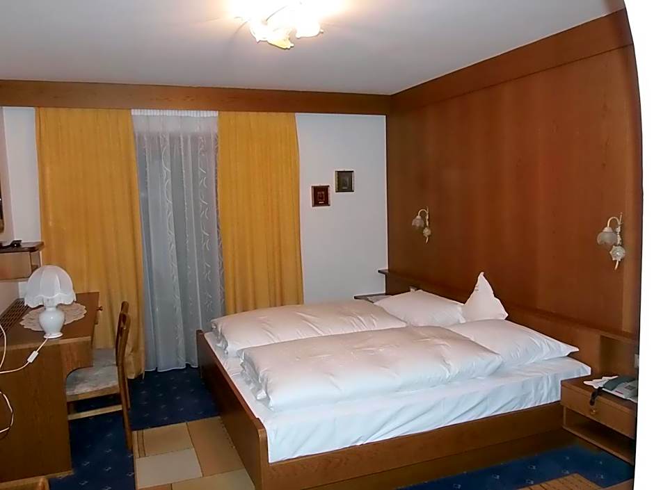Hotel Pausa