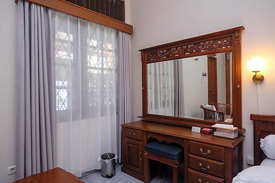 SAREH VILLA by The Lavana