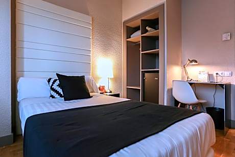 Economy Single Room