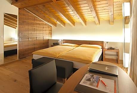 Simi Suite with Balcony