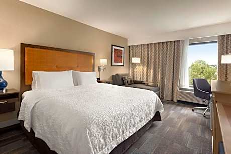 King Room - Mobility Access/Non-Smoking