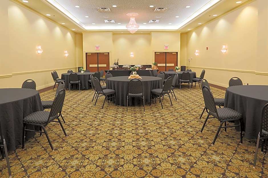 Pear Tree Inn St. Louis Convention Center