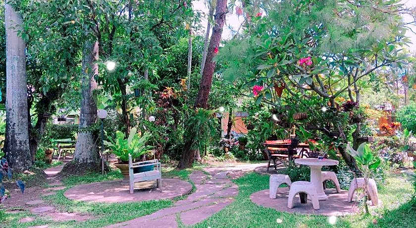 Baan Bua Guest House