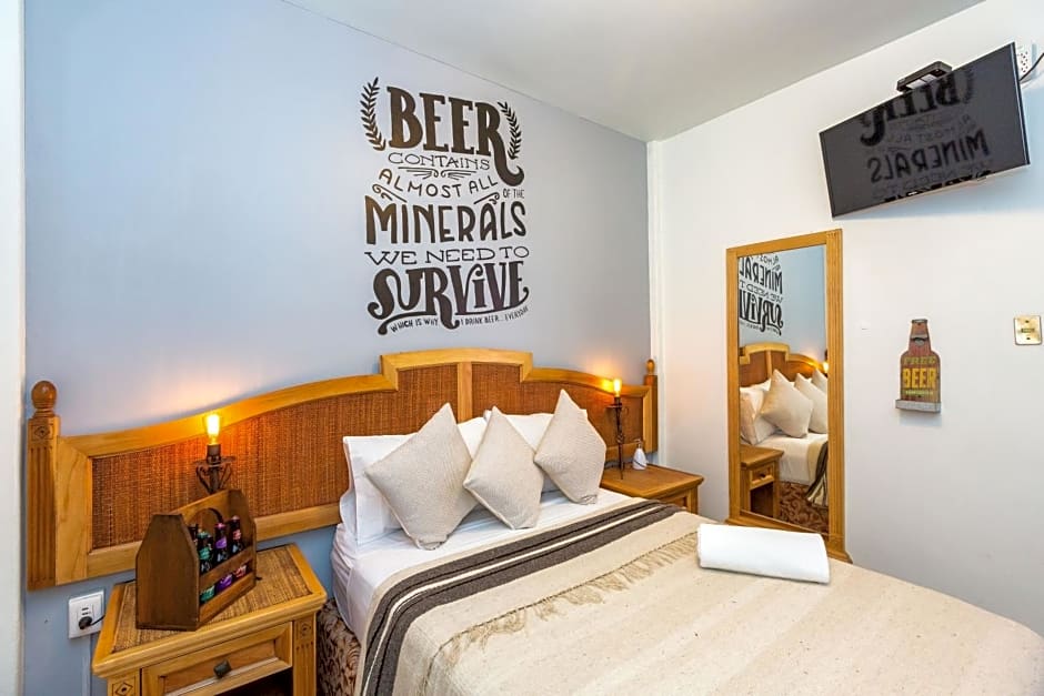 Mala Vecindad Beer Hotel
