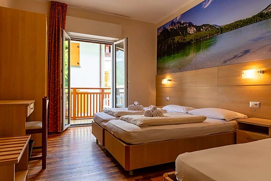 Hotel Lory - Molveno - Dolomiti