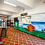 OYO Hotel Mona Lake Muskegon