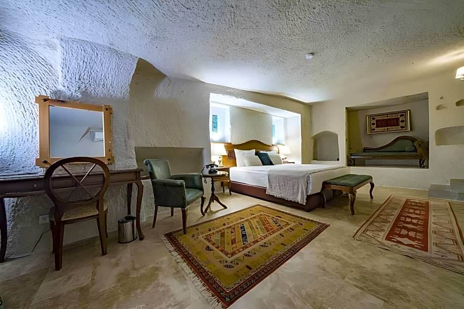Artemis Cave Suites - Adults Only