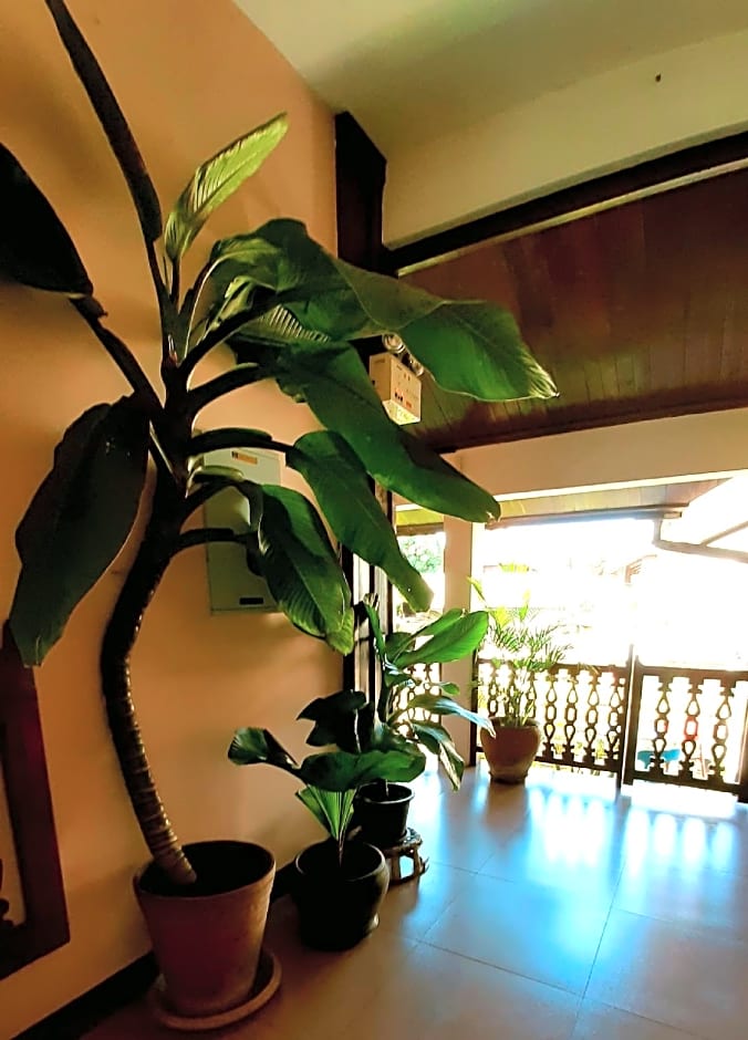 Pakhongthong Villa Saynamkhan Vat Nong