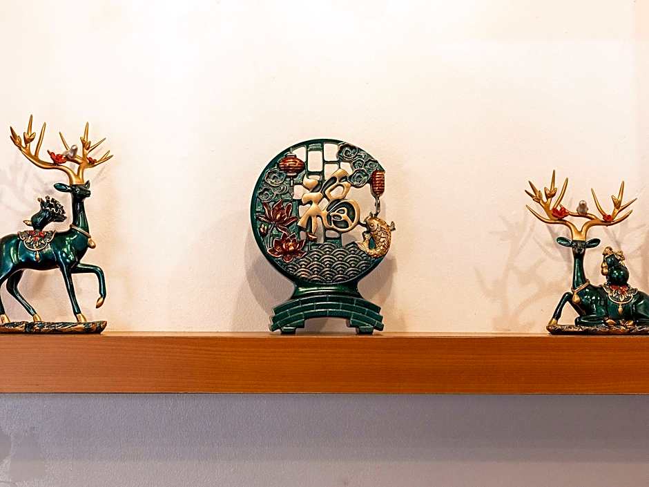 Marco Polo Phuket Poshtel & Bistro