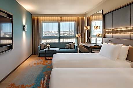 Twin Room with Balcony and Pjazza Room