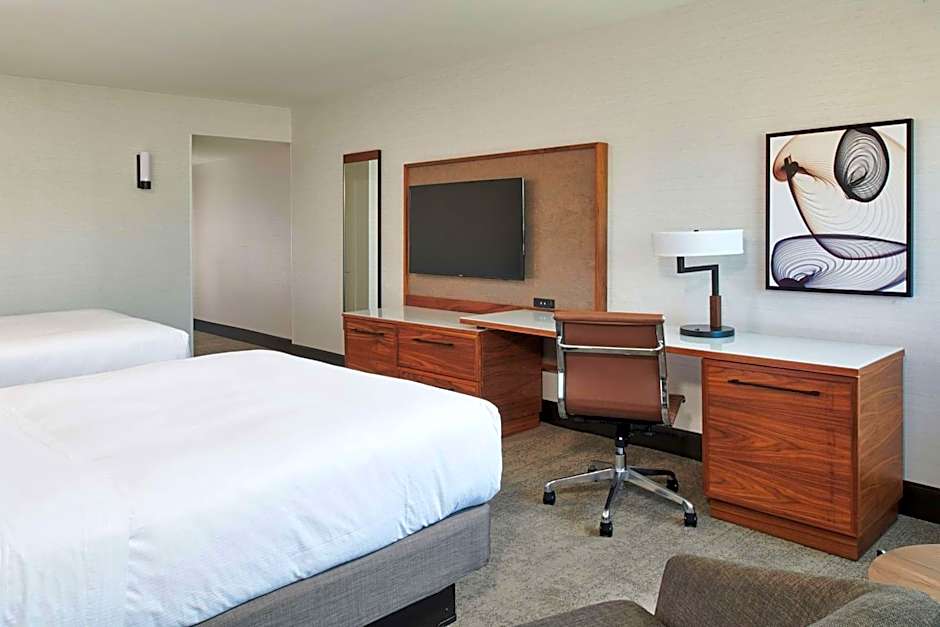 DoubleTree By Hilton Fullerton
