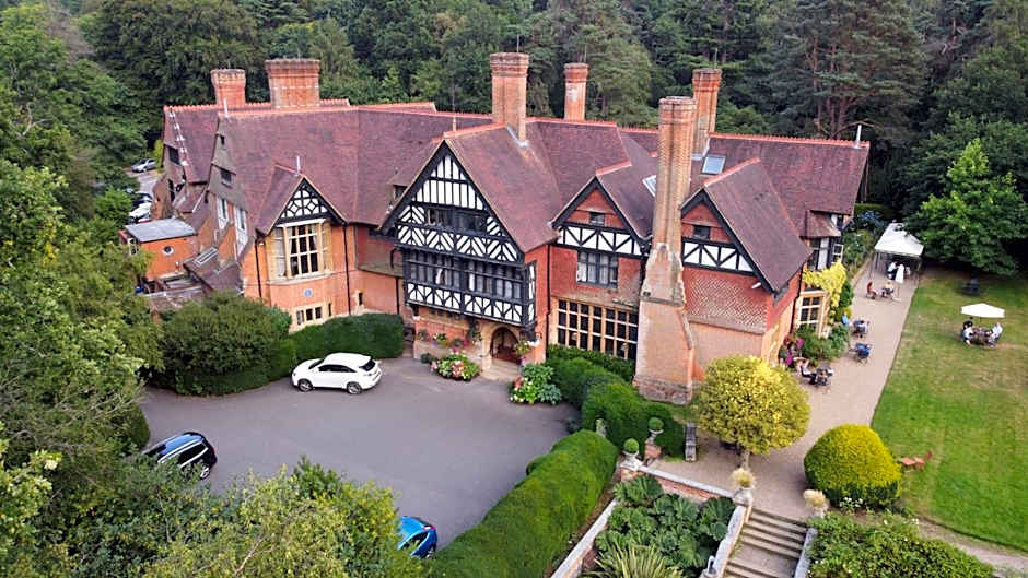 Best Western Plus Grim'S Dyke Hotel