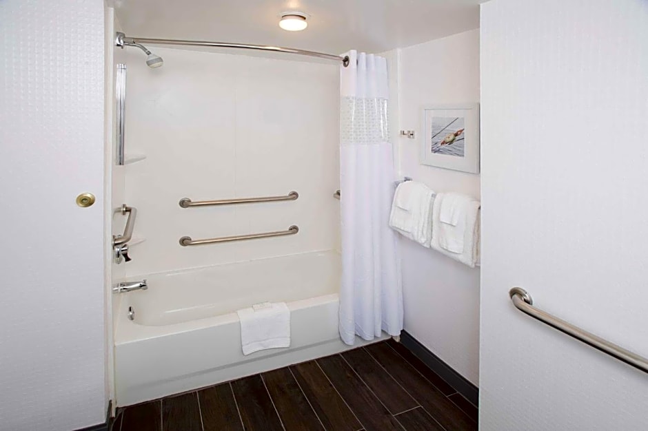 Hampton Inn & Suites Annapolis