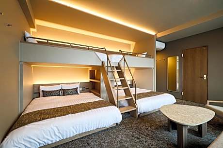 Executive Bunk Bed Room - High Floor