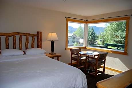 Discovery Lodge