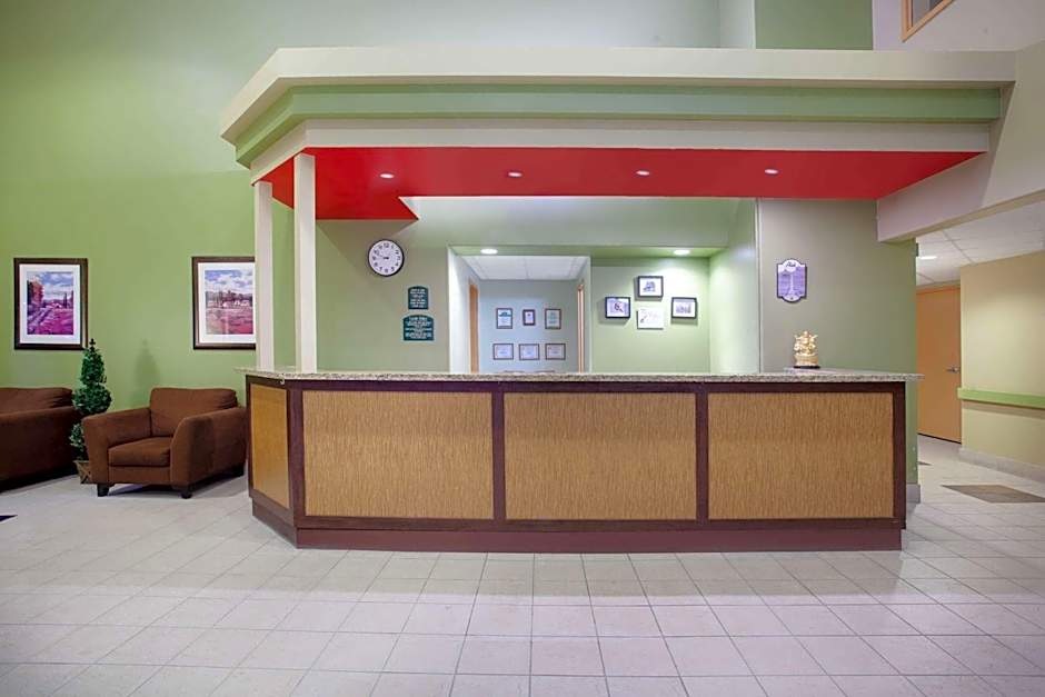 Super 8 by Wyndham Midland