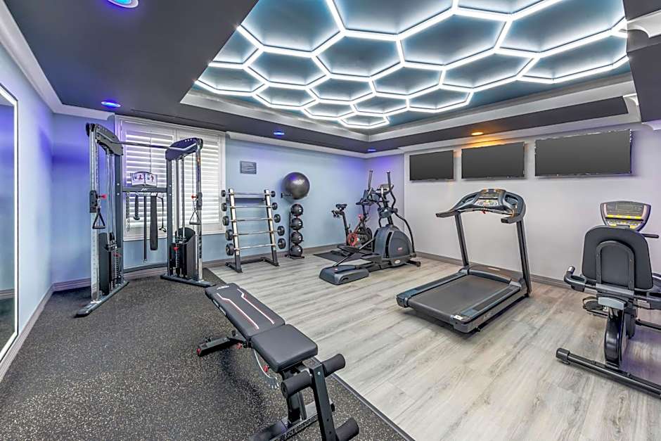 Best Western Plus Avita Suites