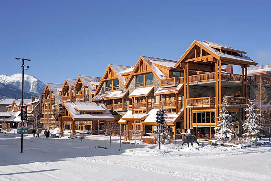 Moose Hotel and Suites