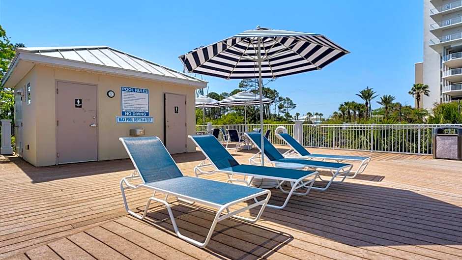 Laketown Wharf 1037