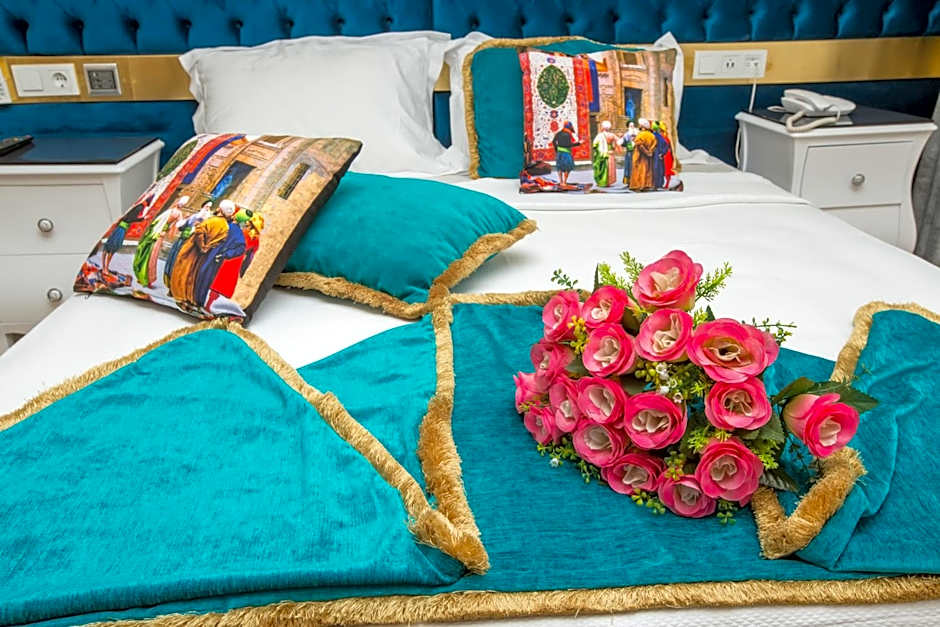 Atlantis Royal Hotel