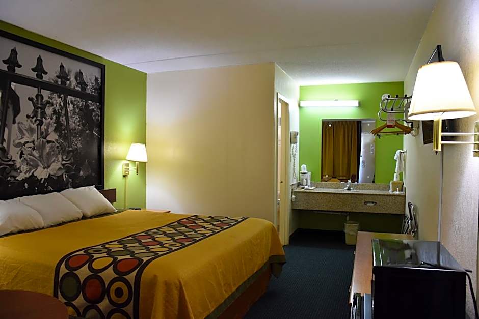 Super 8 by Wyndham Tifton