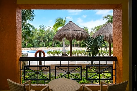 Junior Suite Pool View