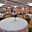 Holiday Inn Express Hotel & Suites Fredericksburg