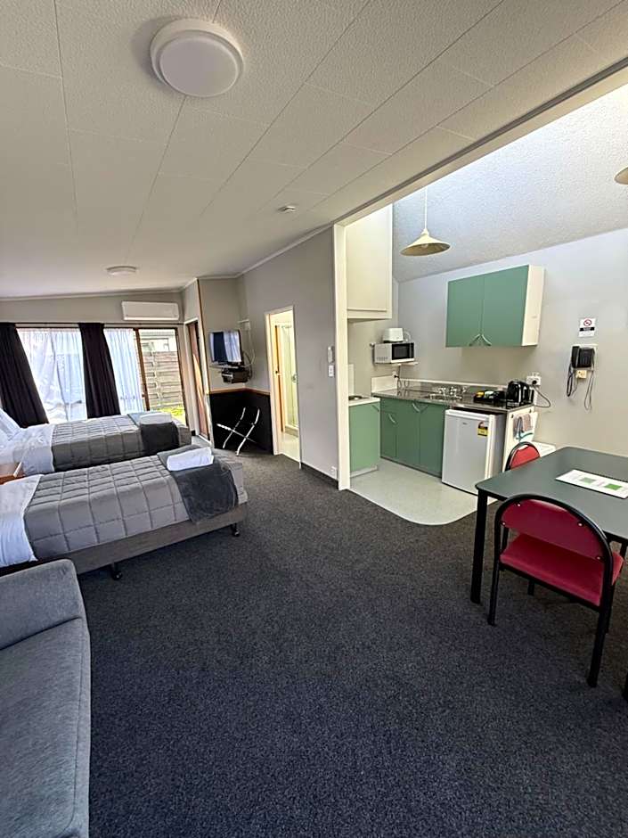 ASURE Sundowner Motel