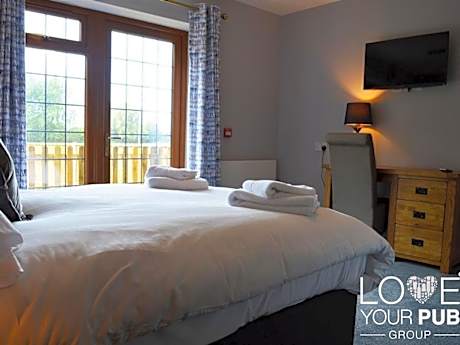 Deluxe Double Room with Shower