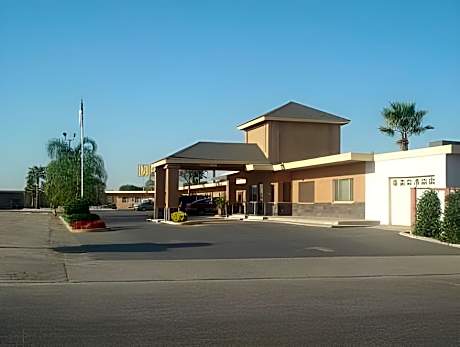 Village Inn