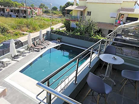 Family Room with Balcony (4 Adults)