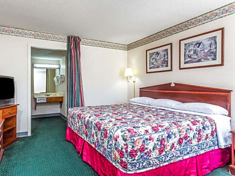 Days Inn by Wyndham Cornelia