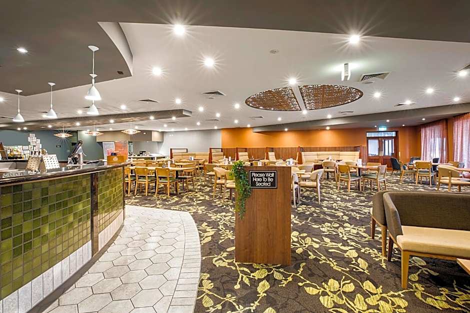 Nightcap at Monash Hotel