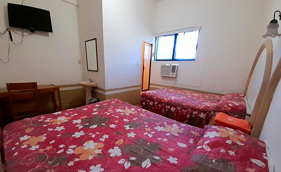 Hotel Morales Inn
