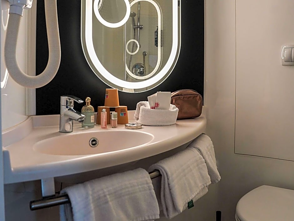 ibis Bayeux Port En Bessin
