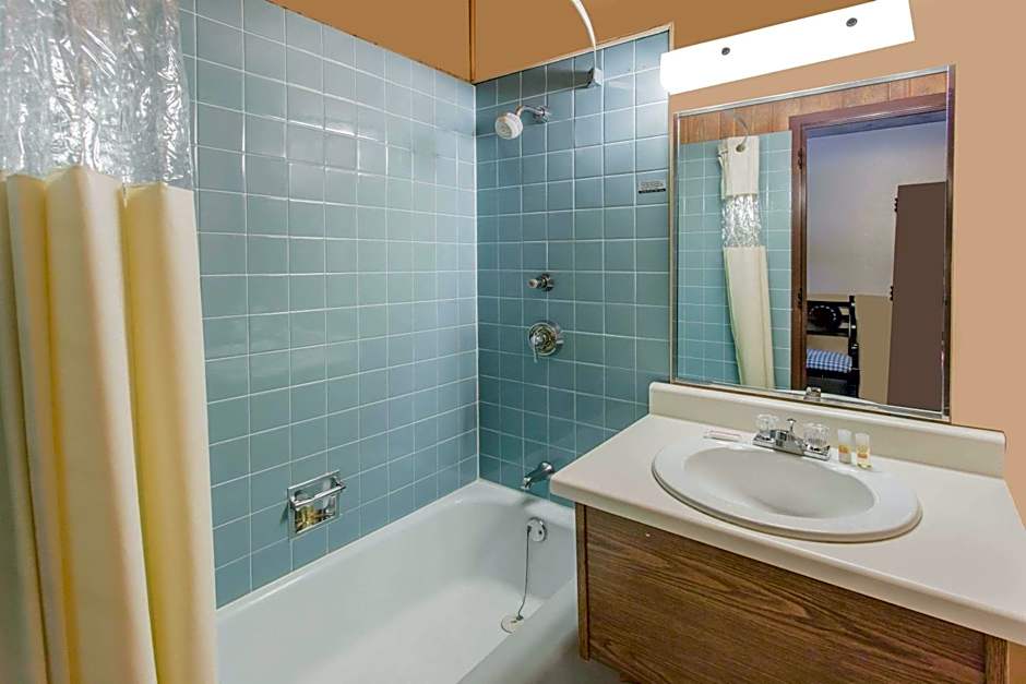 Days Inn by Wyndham West Allis/Milwaukee