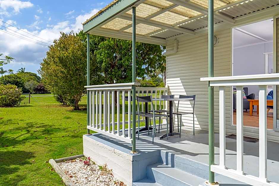 Tin Can Bay's Sleepy Lagoon Motel