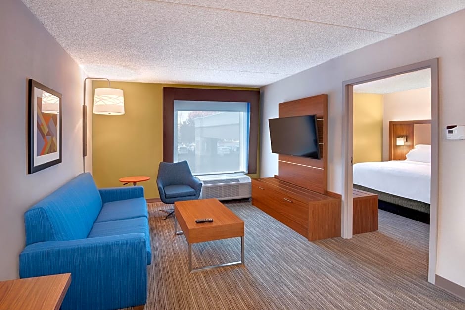 Holiday Inn Express & Suites West Long Branch - Eatontown