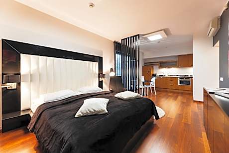 Luxury Suite