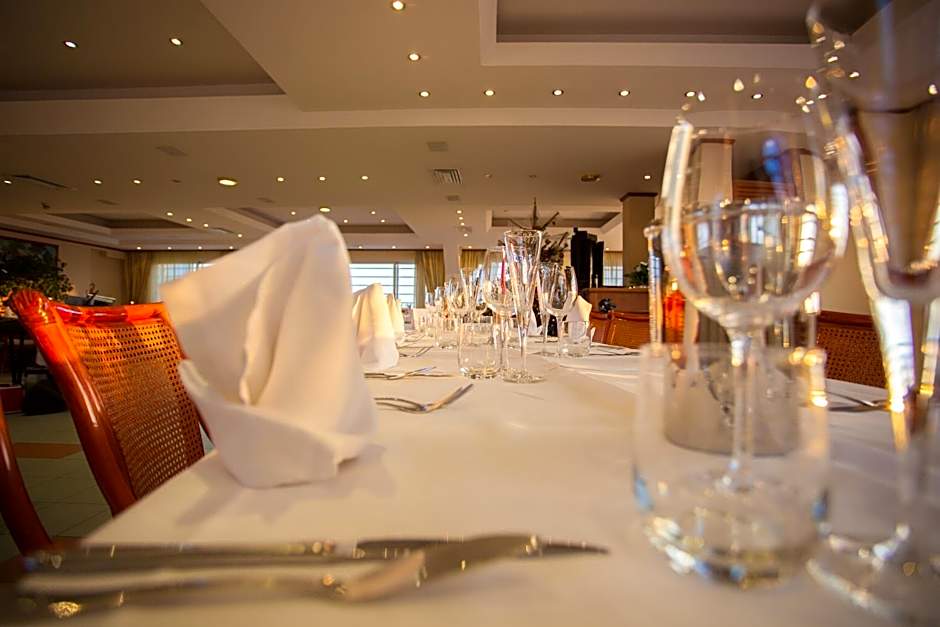 Vintage Hotel Tornese - Business & Events