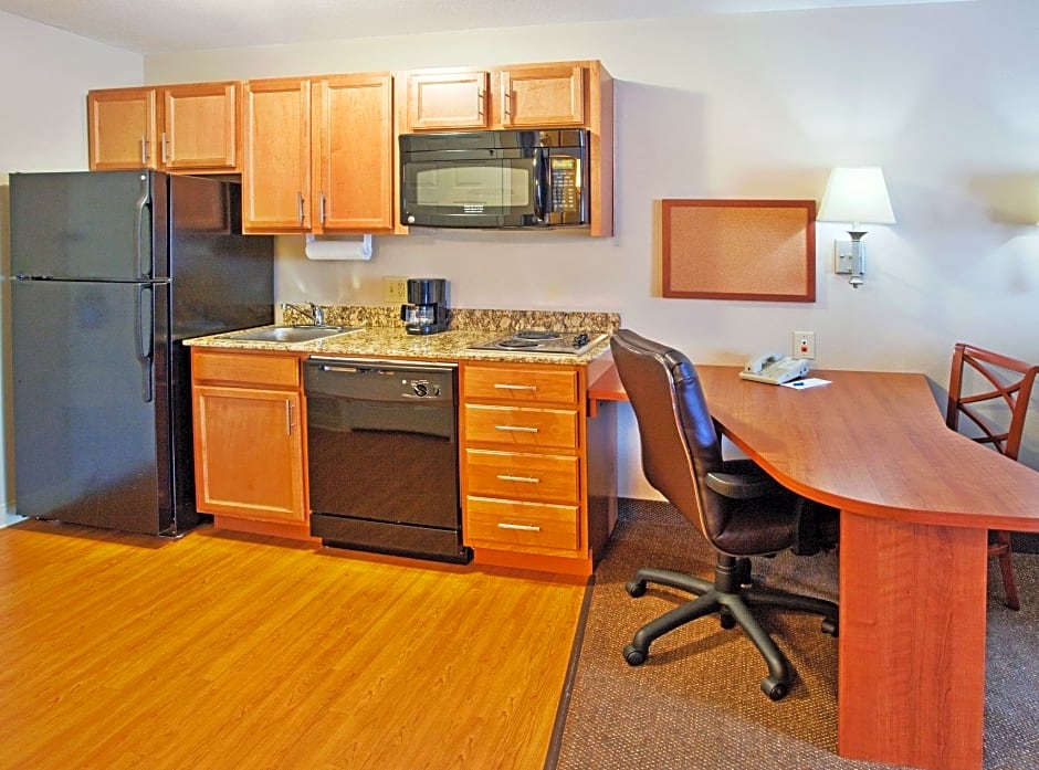 Candlewood Suites - Columbus