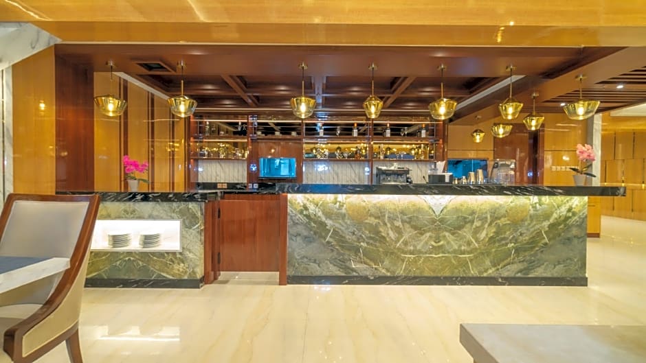 City of Aventus Hotel - Denpasar