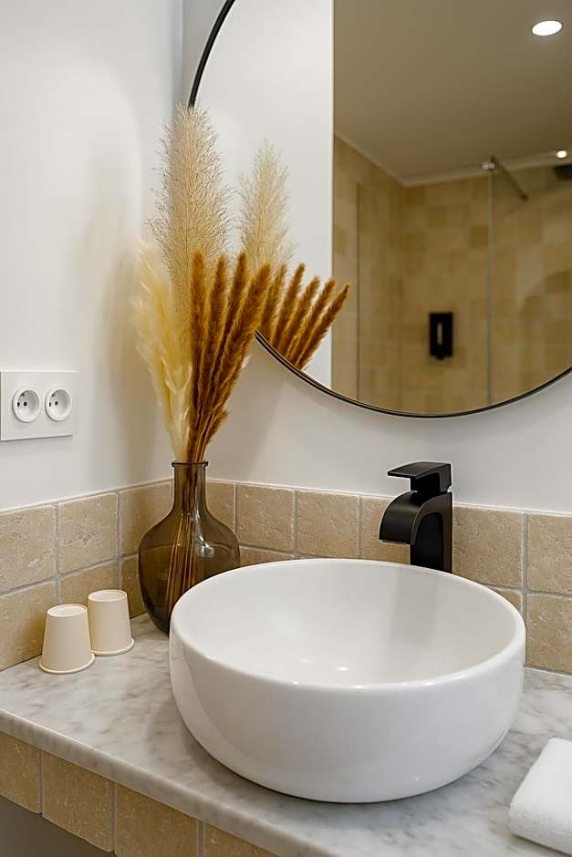 MAYA Appartements & Suites