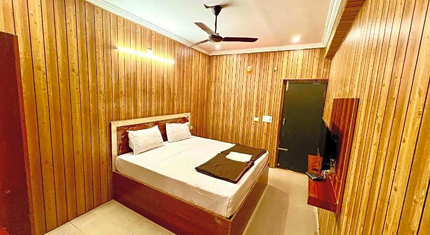 Hotel Govind Heights