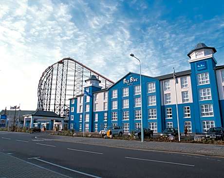The Big Blue Hotel - Blackpool Pleasure Beach