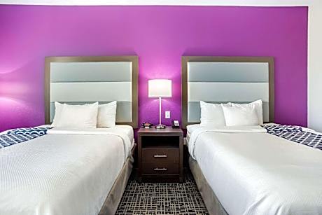 Queen Room with Two Queen Beds - Mobility Access/Non-Smoking