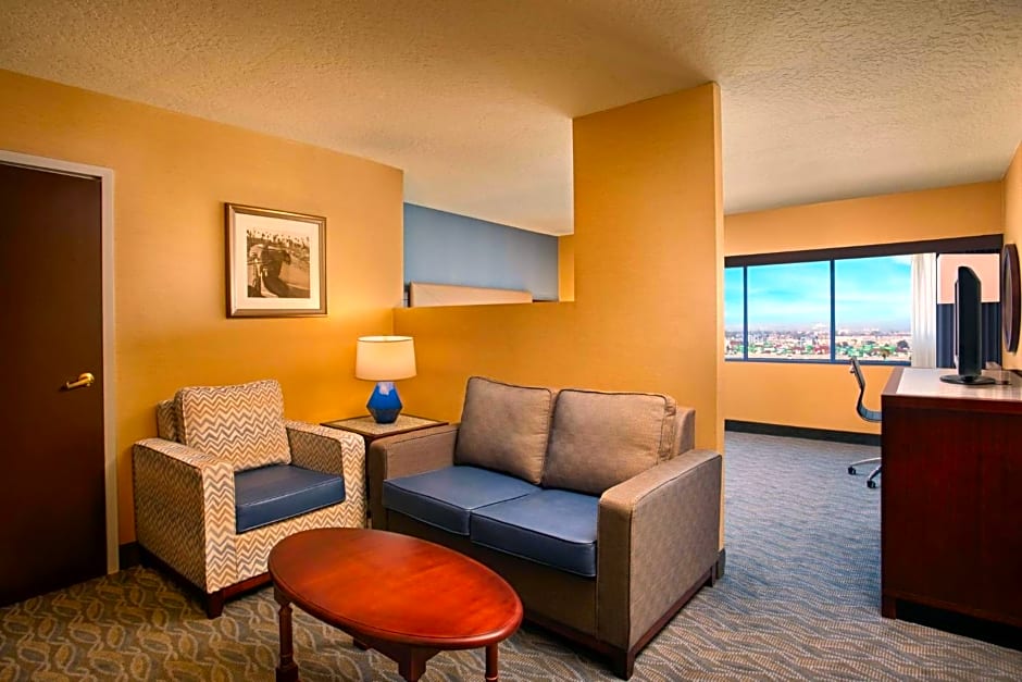 Crowne Plaza Los Angeles Harbor Hotel By IHG